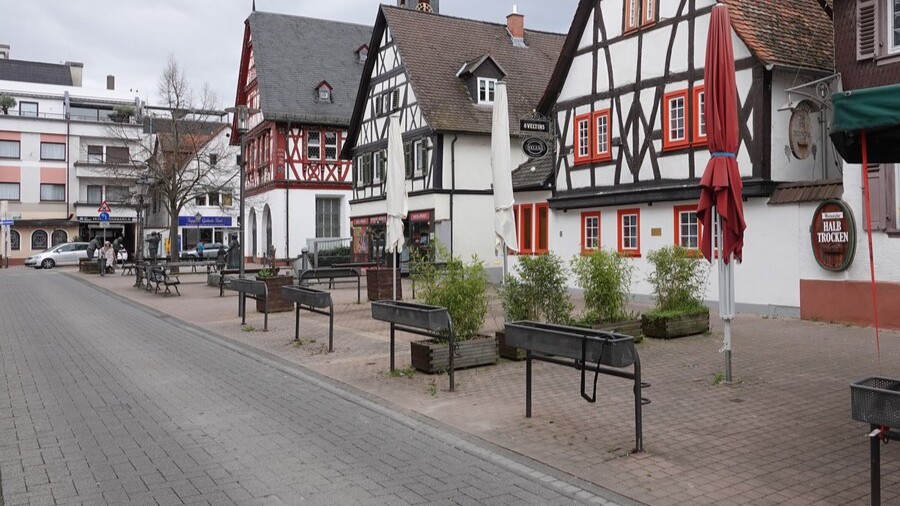 Vollsperrung der Mainzer Straße Vollsperrung der Mainzer Straße