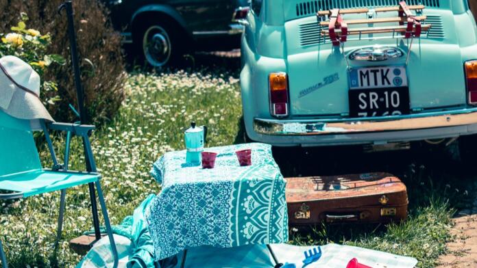 Wenn Chrom glänzt und Riesling fließt Das Rheingauer Oldtimer Picknick