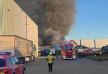 Großbrand bei der Velte Rohstoffhandel GmbH in Worms Brand Velte Rohstoffhandel GmbH