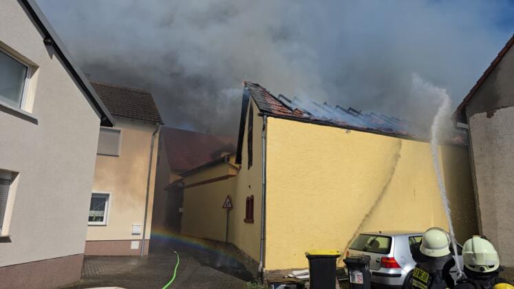 Großbrand in wörrstadt und massive rauchentwicklung Großbrand in wörrstadt | foto: byc-news | thorsten lüttringhaus