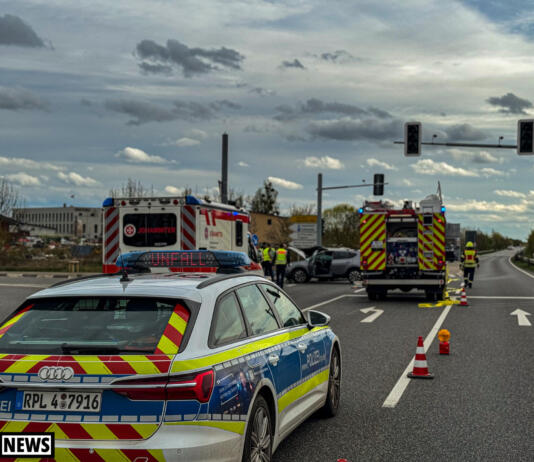 Unfall auf der B9 bei Oppenheim | Foto: BYC-News
