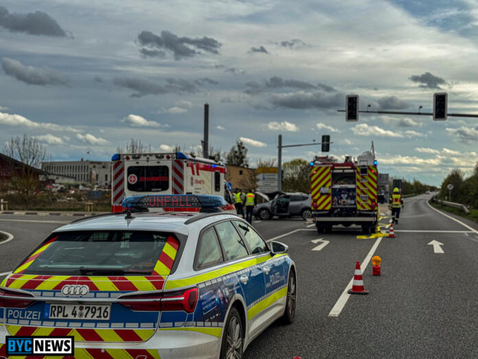 Unfall auf der B9 bei Oppenheim | Foto: BYC-News