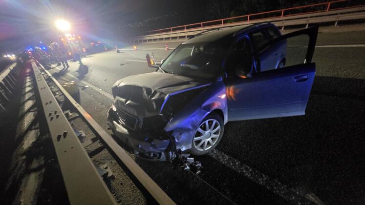 Unfall auf der a63 | foto: byc-news | thorsten l&uuml;ttringhaus