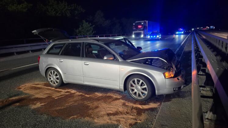 Unfall auf der a63 | foto: byc-news | thorsten l&uuml;ttringhaus