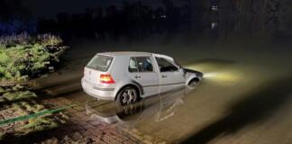 Unfall in Hochheim am Main: Betrunkener landet mit Auto im Fluss