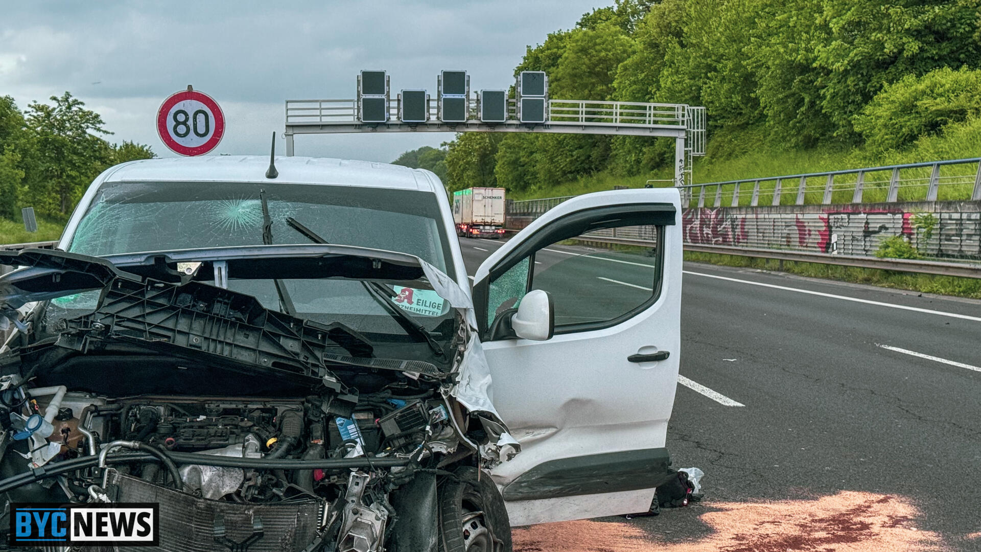Unfall auf der A60 bei Mainz: Vollsperrung nach Kollision am Tunnel