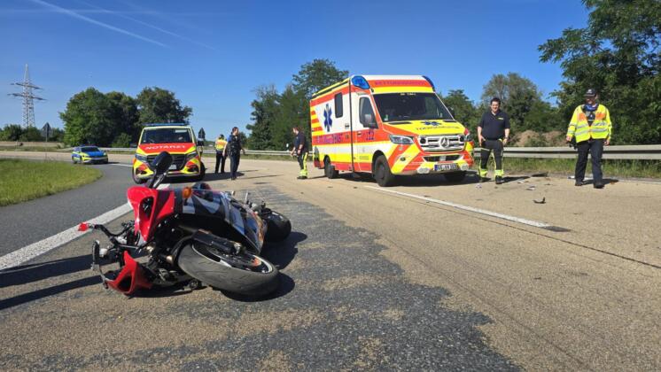 T&ouml;dlicher unfall auf der a60 / a671 bei ginsheim-gustavsburg | foto: byc-news | thorsten l&uuml;ttringhaus