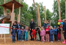 Neuer Waldspielplatz in Rüsselsheim eingeweiht Waldspielplatz in Rüsselsheim