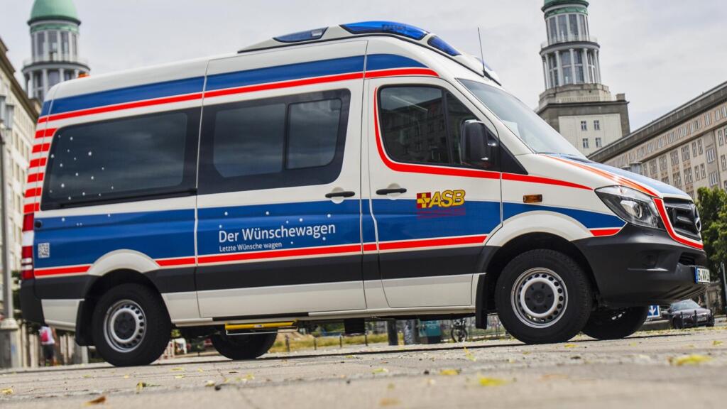 Benefizauktion im atrium hotel mainz zu gunsten des asb wünschewagen Benefizauktion im atrium hotel mainz zu gunsten des asb wünschewagen 39