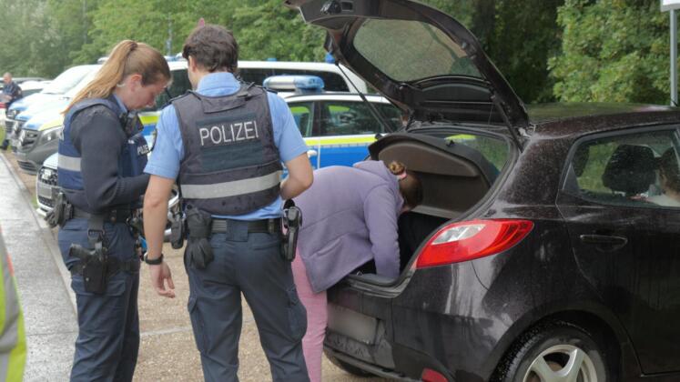Fahrzeugkontrolle in bingen | foto: byc-news