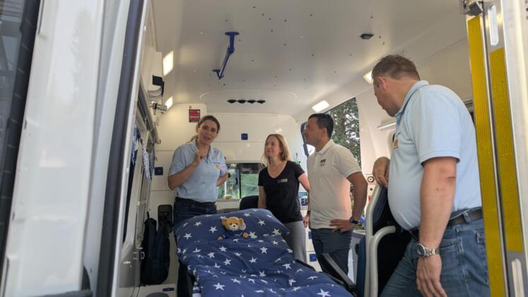Spenden&uuml;bergabe an den asb w&uuml;nschewagen rlp | foto: byc-news