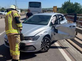Unfall mit Reisebus und Ferienkindern auf der B41 bei Bretzenheim B41 Bretzenheim