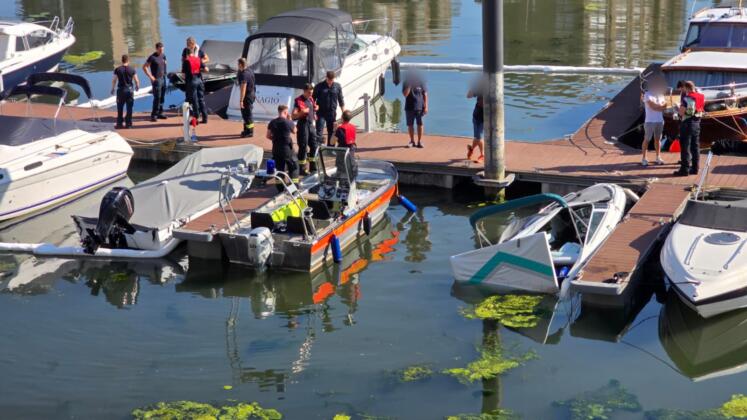 Sportboot im zollhafen mainz gekentert | foto: byc-news | thorsten l&uuml;ttringhaus