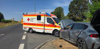 Unfall mit Rettungswagen in Mainz-Ebersheim | Foto: BYC-News | Thorsten Lüttringhaus