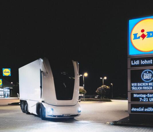 Premiere in Deutschland: Lidl beliefert Filiale mit autonomem Elektro-LKW