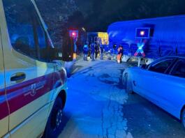 Schwerer Unfall mit Zug in Ratingen - Rettungskräfte mit Großaufgebot
