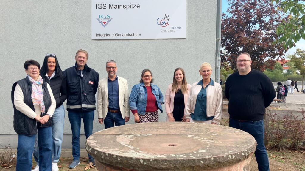Pressefoto_maibaum der wünsche_bearbeitet ginsheim-gustavsburg
