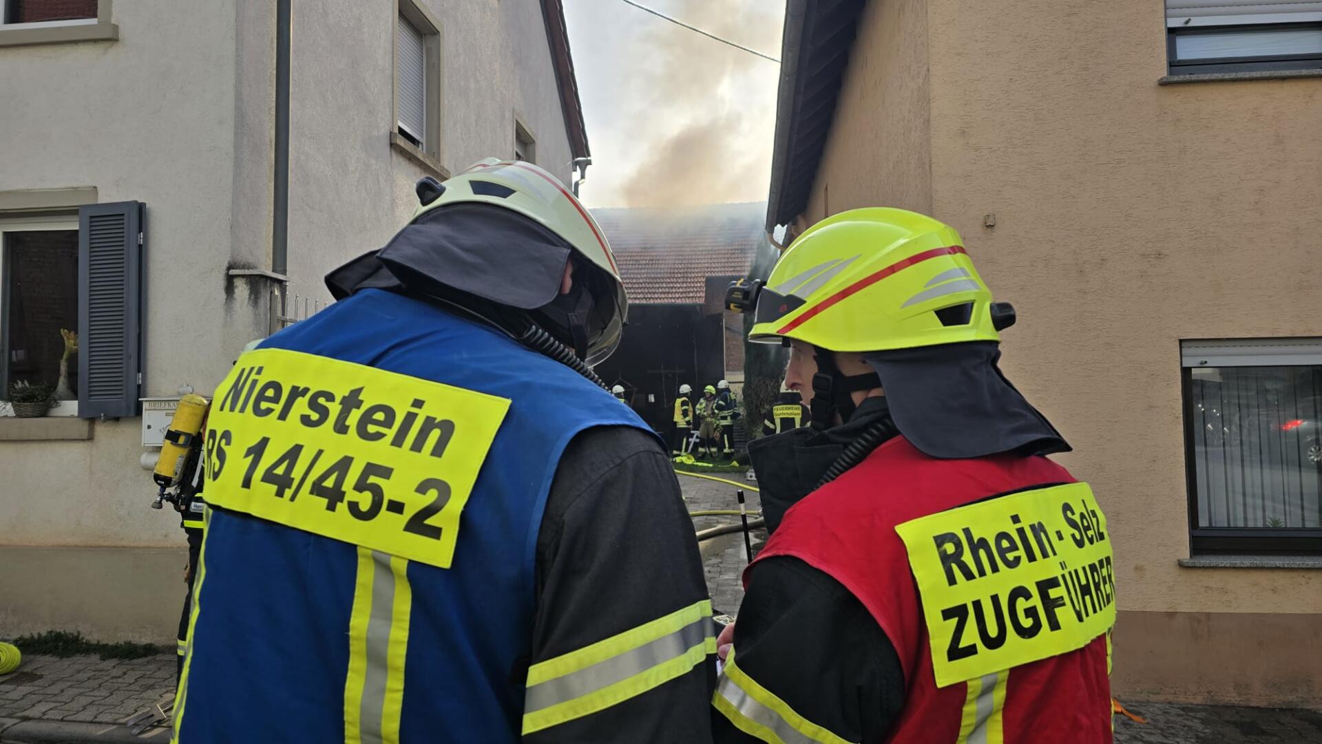Feuerwehreinsatz in Nierstein-Schwabsburg | Foto: BYC-News | Thorsten Lüttringhaus