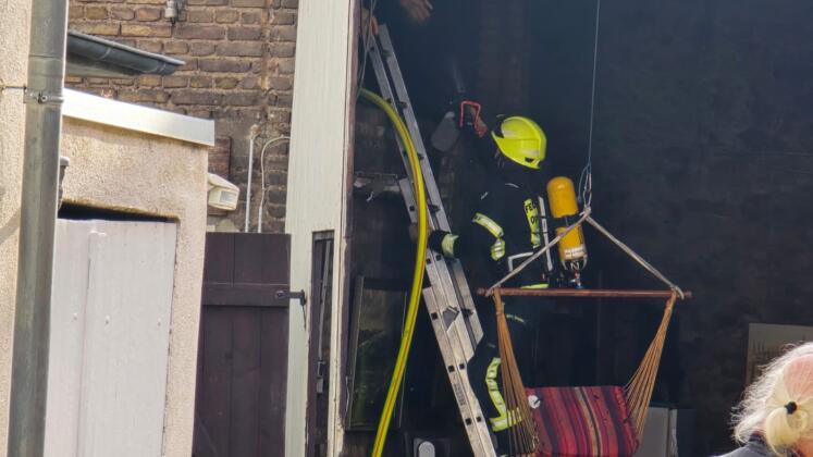 Feuerwehreinsatz in nierstein-schwabsburg | foto: byc-news | thorsten l&uuml;ttringhaus