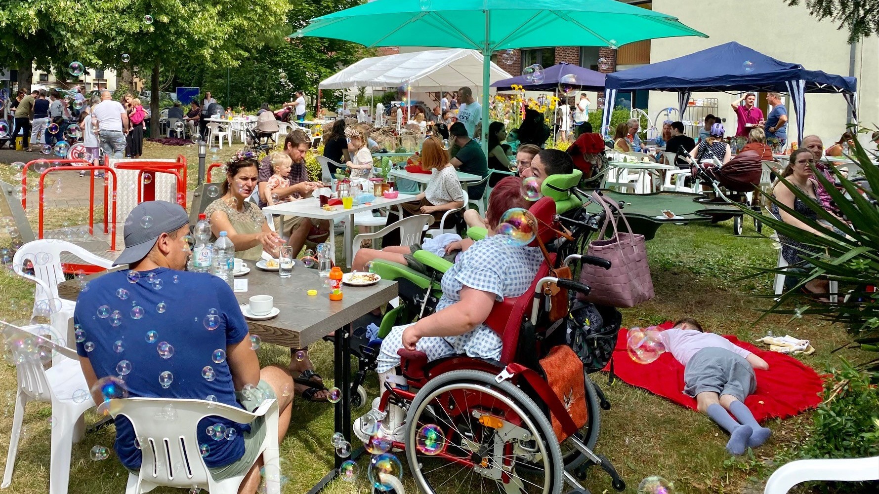 Sommerfest vom Haus St. Martin Sommerfest vom Haus St. Martin