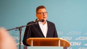 Barrierefreie führung im oppenheimer kellerlabyrinth