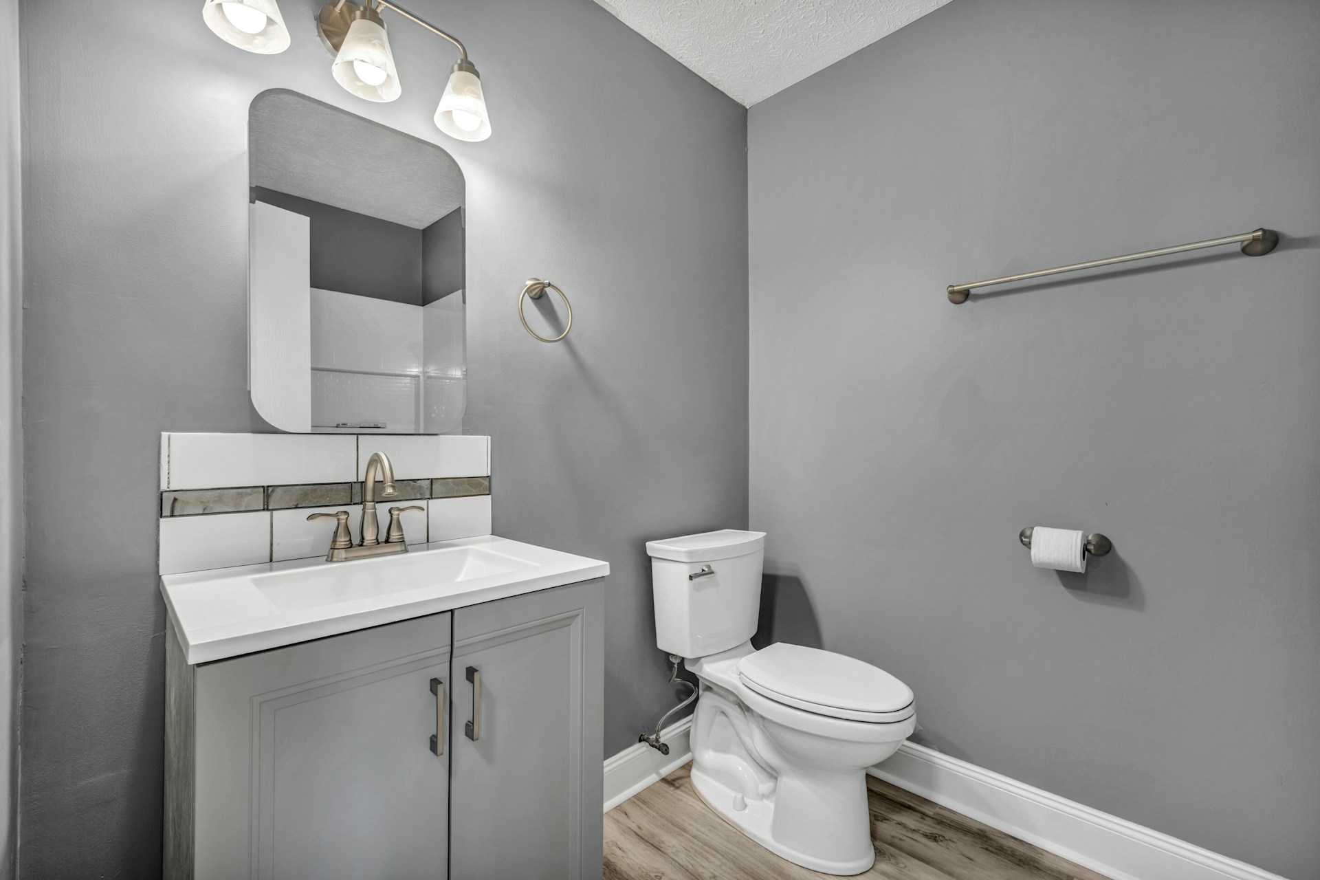 Bad, Badezimmer, Wandfliesen, Bild: unsplash.com